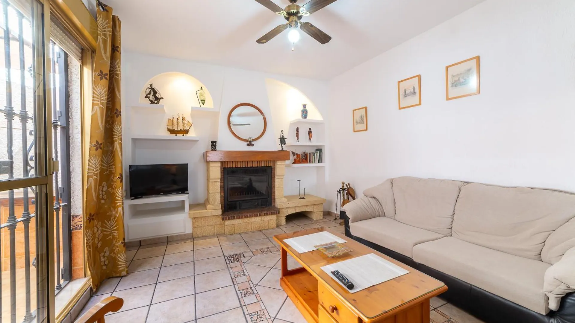 Casa Rural La Buganvilla Níjar 0*,