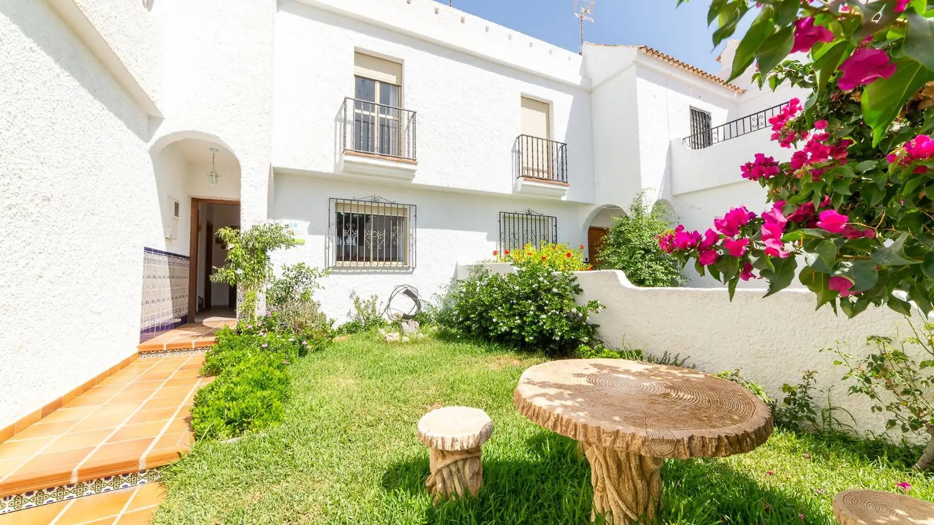 Holiday home Casa Rural La Buganvilla Nijar Spain